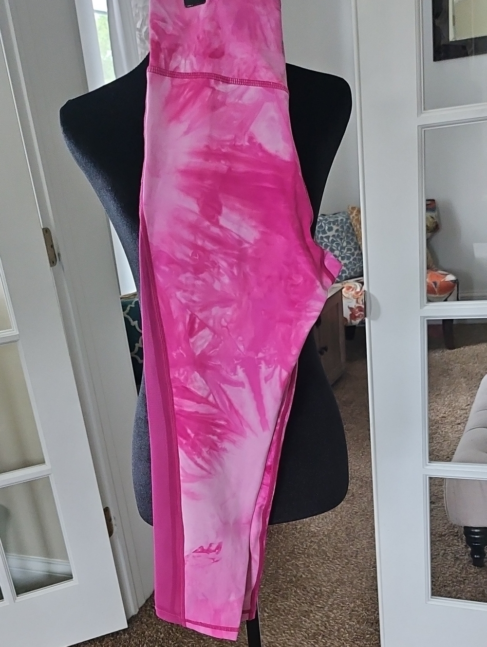 ZYIA Active Pink Tie Dyed Cropped Leggings